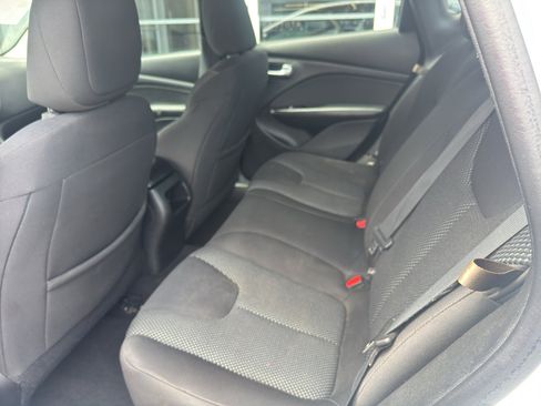 Used 2016 Dodge Dart SE w/ Convenience Group FWD image 8