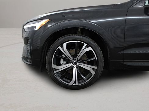 Certified 2025 Volvo XC60 B5 Ultra AWD/4WD image 44