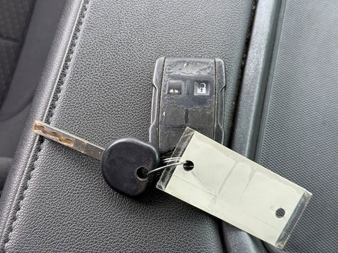 Used 2021 Chevrolet Silverado 1500 Custom image 36