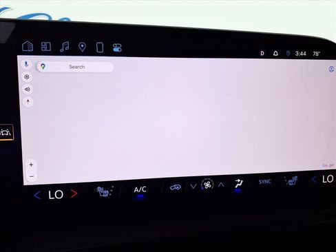 Used 2024 Chevrolet Traverse LT image 15