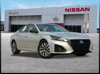 Used 2024 Nissan Altima 2.5 SV FWD video 1
