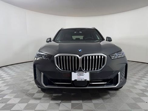 Used 2025 BMW X5 xDrive40i w/ Climate Comfort Package AWD/4WD image 2