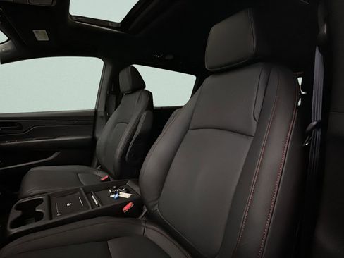 New 2026 Honda Odyssey Sport-L image 10