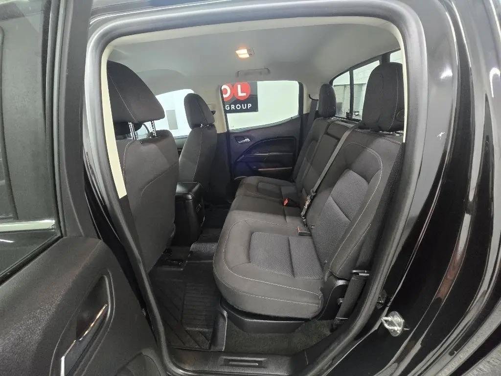Used 2018 Chevrolet Colorado LT w/ LT Convenience Package RWD image 10