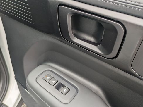 Used 2025 Hyundai Santa Fe Calligraphy image 36