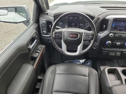 Used 2021 GMC Sierra 1500 SLT AWD/4WD image 19