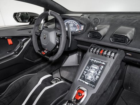 Used 2023 Lamborghini Huracan STO RWD image 22