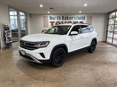 Used 2022 Volkswagen Atlas SE image 1