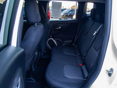 Used 2017 Jeep Renegade Latitude w/ Cold Weather Group AWD/4WD image 25