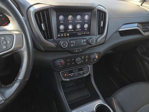 Used 2022 GMC Terrain AT4 image 37