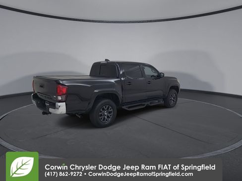Used 2021 Toyota Tacoma SR5 RWD image 16