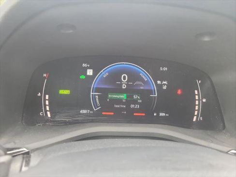 Certified 2025 Toyota Camry LE FWD image 33