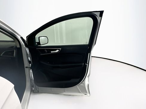 Used 2022 Ford Edge SEL image 32