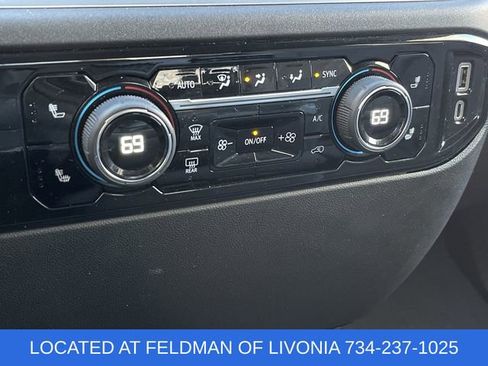 Used 2023 Chevrolet Silverado 1500 LT image 17