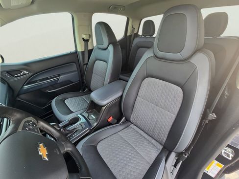 Used 2022 Chevrolet Colorado Z71 image 29