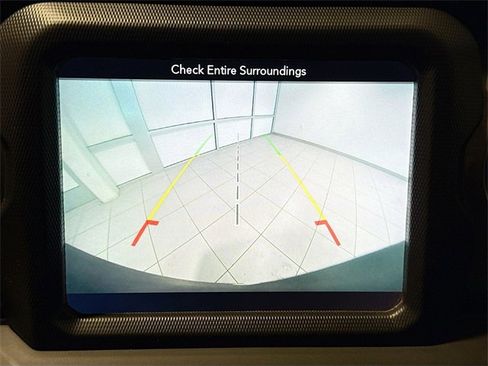 Used 2018 Jeep Wrangler Unlimited Sahara image 12