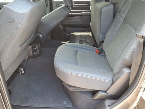 Used 2025 RAM 2500 Big Horn AWD/4WD image 13
