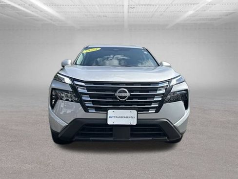 Used 2024 Nissan Rogue SV AWD/4WD image 4