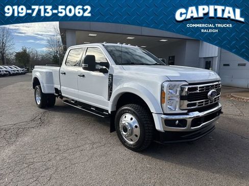 Used 2023 Ford F450 XLT w/ FX4 Off-Road Package image 2
