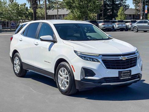 Used 2022 Chevrolet Equinox LT w/ LPO, Floor Liner Package image 5