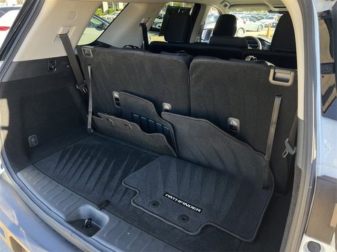 Certified 2025 Nissan Pathfinder S image 28