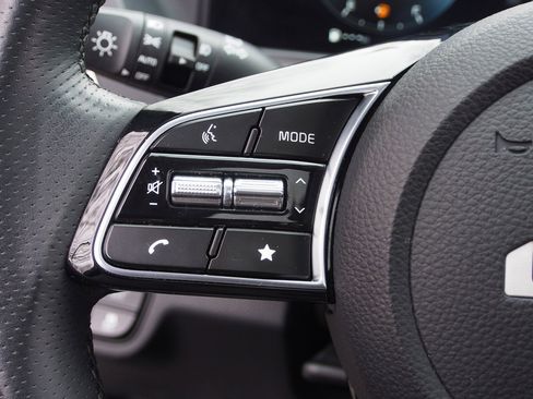 Used 2025 Kia Seltos SX w/ SX Sunroof Package image 23