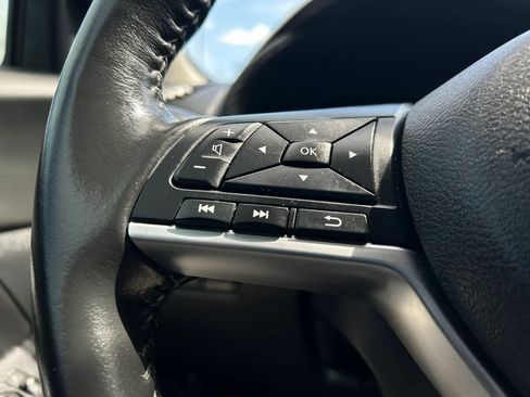 Used 2023 Nissan Sentra SV w/ Trunk Package FWD image 10