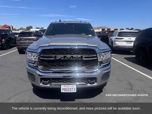 Used 2022 RAM 3500 Tradesman AWD/4WD image 9