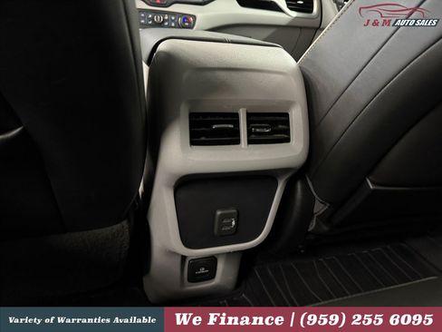Used 2020 GMC Terrain SLT w/ Preferred Package AWD/4WD image 33