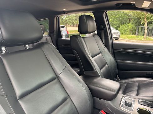 Used 2021 Jeep Grand Cherokee Limited w/ Premium Lighting Group AWD/4WD image 14
