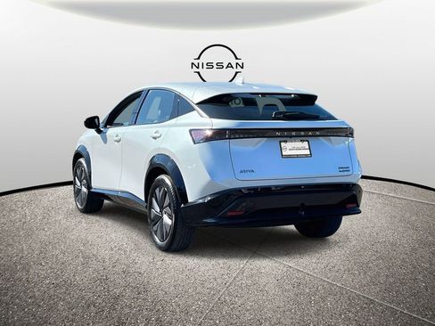Used 2024 Nissan Ariya AWD image 8