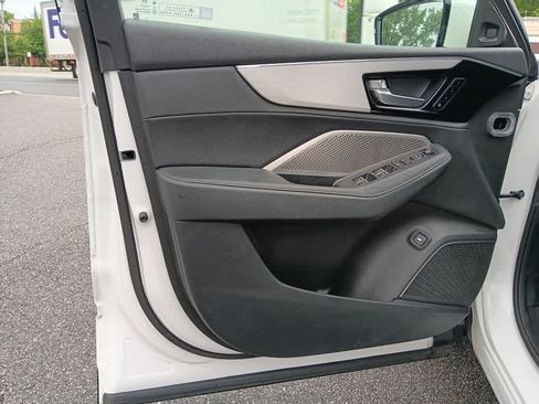 Used 2023 Acura MDX SH-AWD image 33