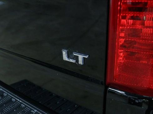 Used 2025 Chevrolet Silverado 1500 LT image 11