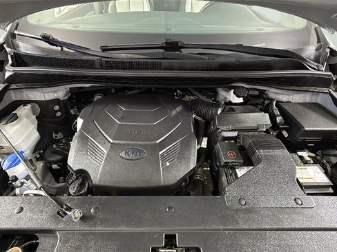 Used 2019 Kia Sedona SX image 42