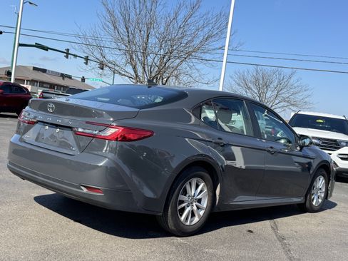 Used 2025 Toyota Camry LE image 15