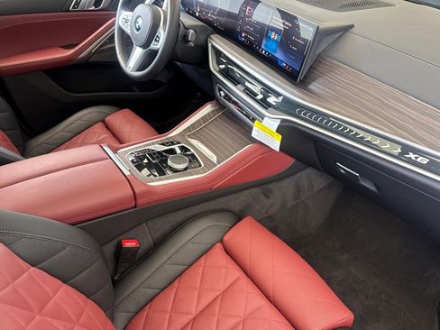 Certified 2024 BMW X6 xDrive40i w/ Premium Package AWD/4WD image 32