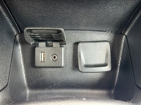 Used 2017 Chevrolet Cruze LT w/ Convenience Package FWD image 22