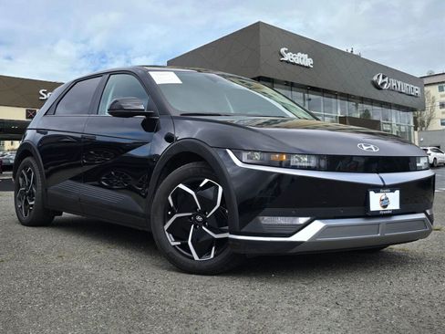 Used 2024 Hyundai Ioniq 5 SEL image 1