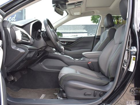 Used 2024 Subaru Outback Onyx Edition AWD/4WD image 10