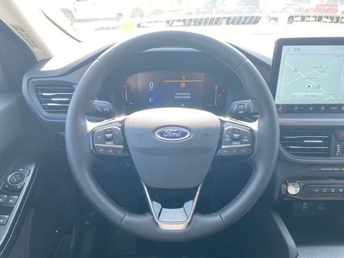 New 2025 Ford Escape SE image 21