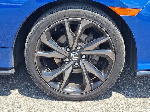 Used 2017 Honda Civic Sport image 24