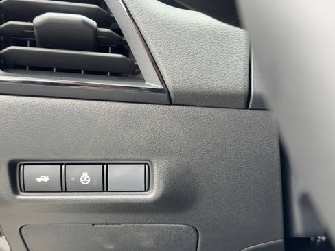 New 2026 Nissan Sentra SV image 27