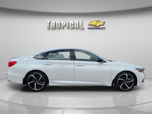 Used 2022 Honda Accord Sport image 6