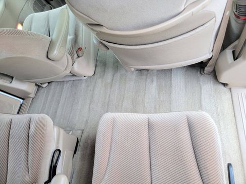 Used 1996 Dodge Grand Caravan LE FWD image 25