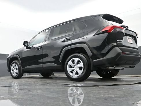 Used 2025 Toyota RAV4 LE AWD/4WD image 24