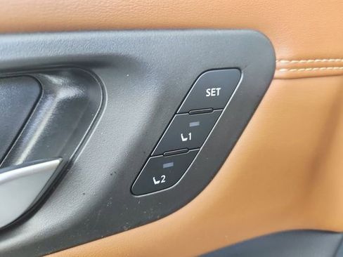 New 2026 Nissan Pathfinder Platinum FWD image 21