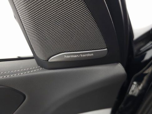 Used 2026 BMW X5 xDrive40i w/ M Sport Package image 17