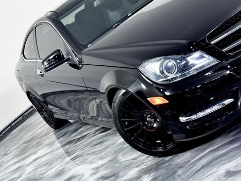Used 2015 Mercedes-Benz C 350 4MATIC Coupe image 4