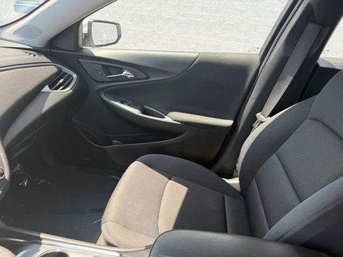 Used 2024 Chevrolet Malibu LT FWD image 22