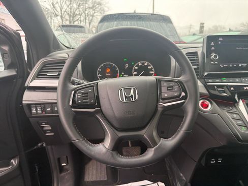 Used 2025 Honda Odyssey Sport-L image 21